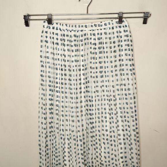 Uniqlo Pleated Midi Skirt Geometric White Blue Chiffon - Picture 2 of 8